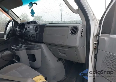 2009 Ford E-250 Commercial/Recreational z USA, uszkodzony, nr VIN 1FTNE24L49DA42295